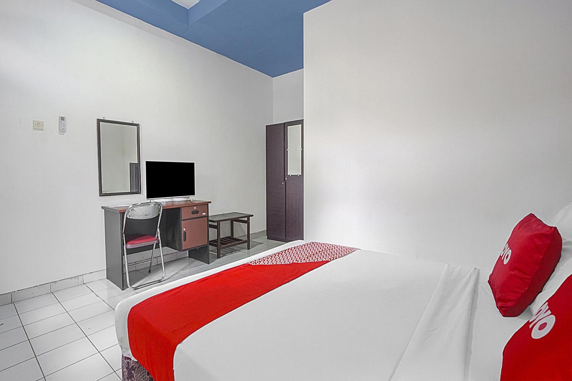Oyo Life 90589 Palem Garden Hotel Tulungagung Eksteriør bilde