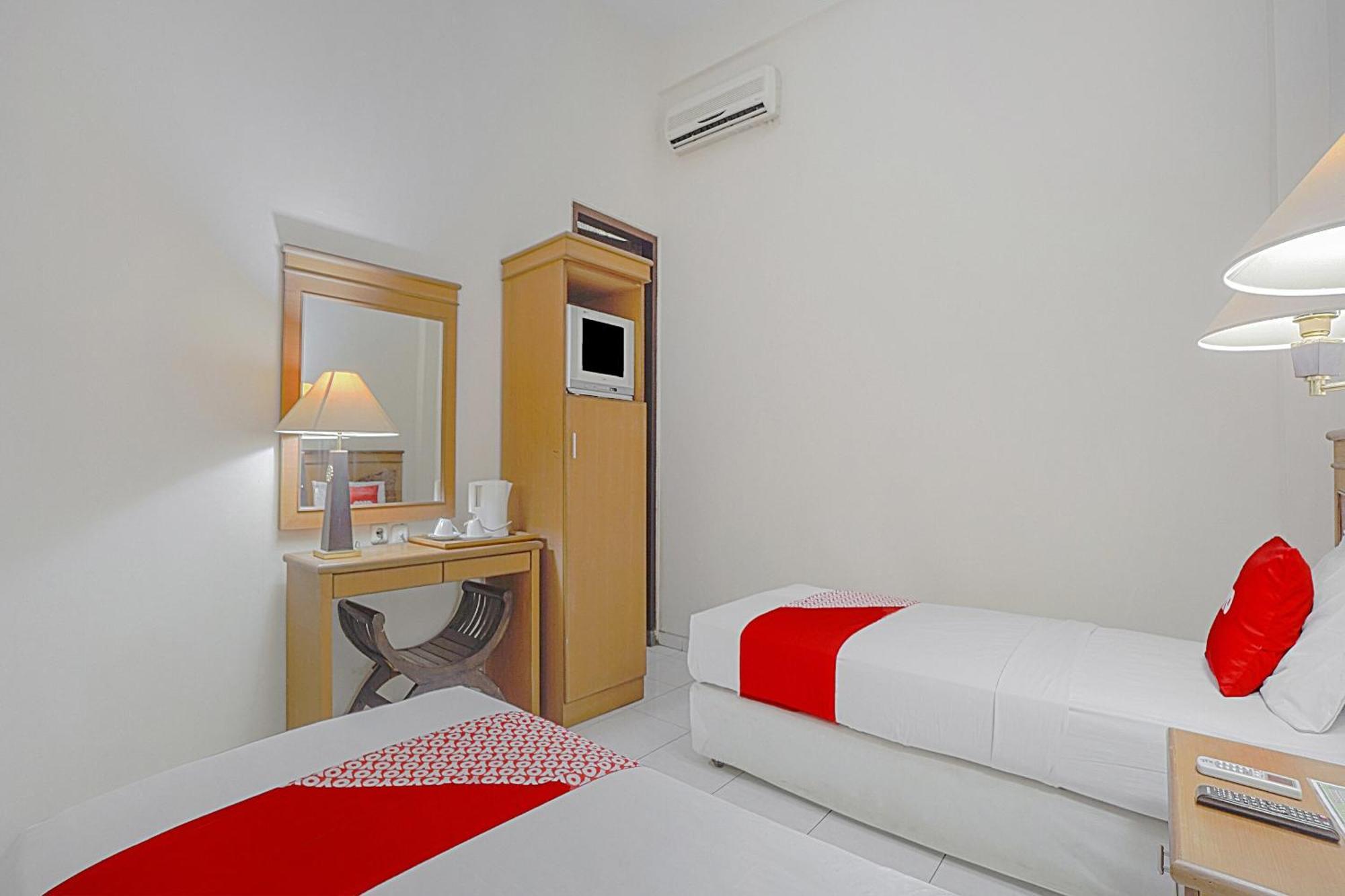 Oyo Life 90589 Palem Garden Hotel Tulungagung Eksteriør bilde