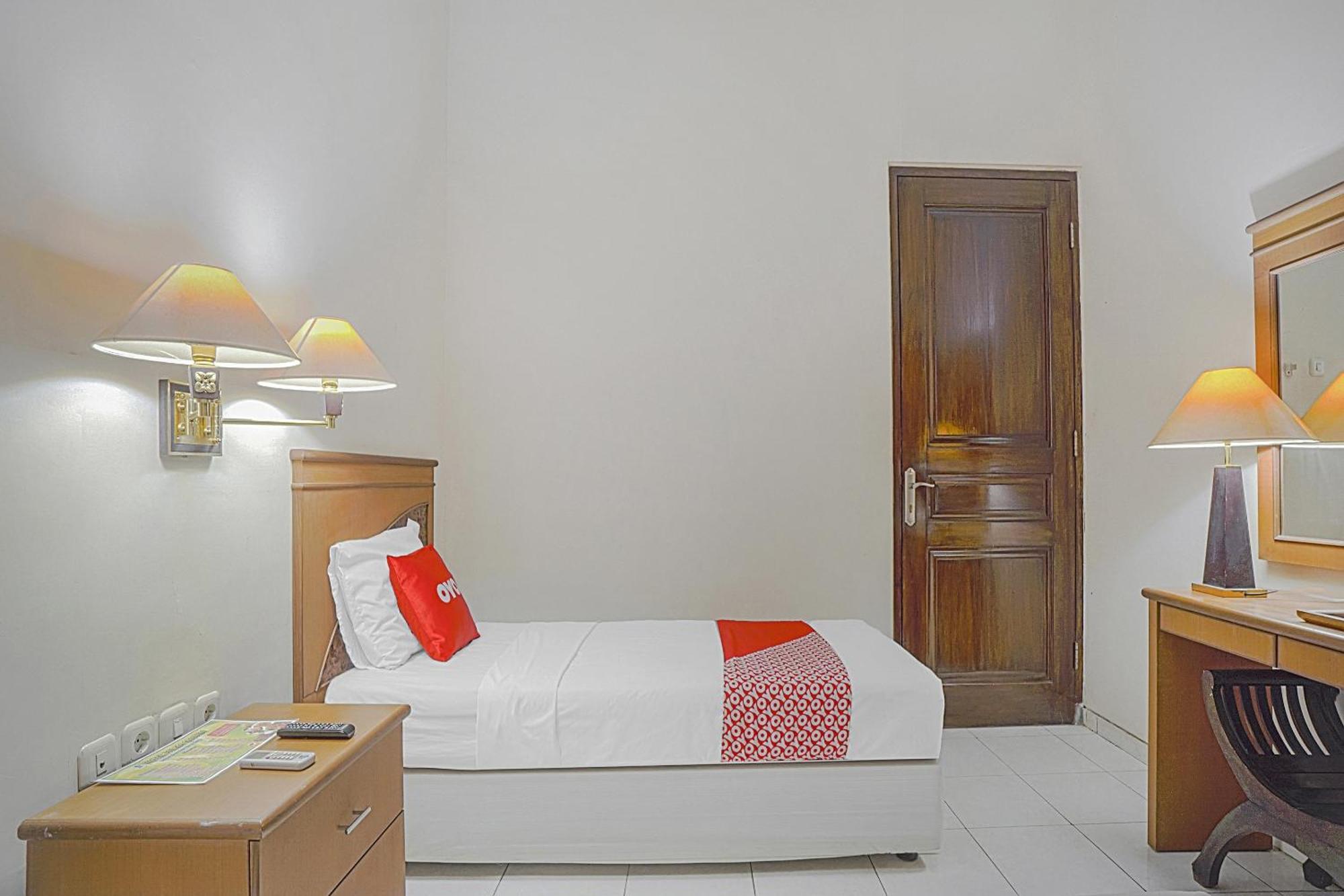 Oyo Life 90589 Palem Garden Hotel Tulungagung Eksteriør bilde