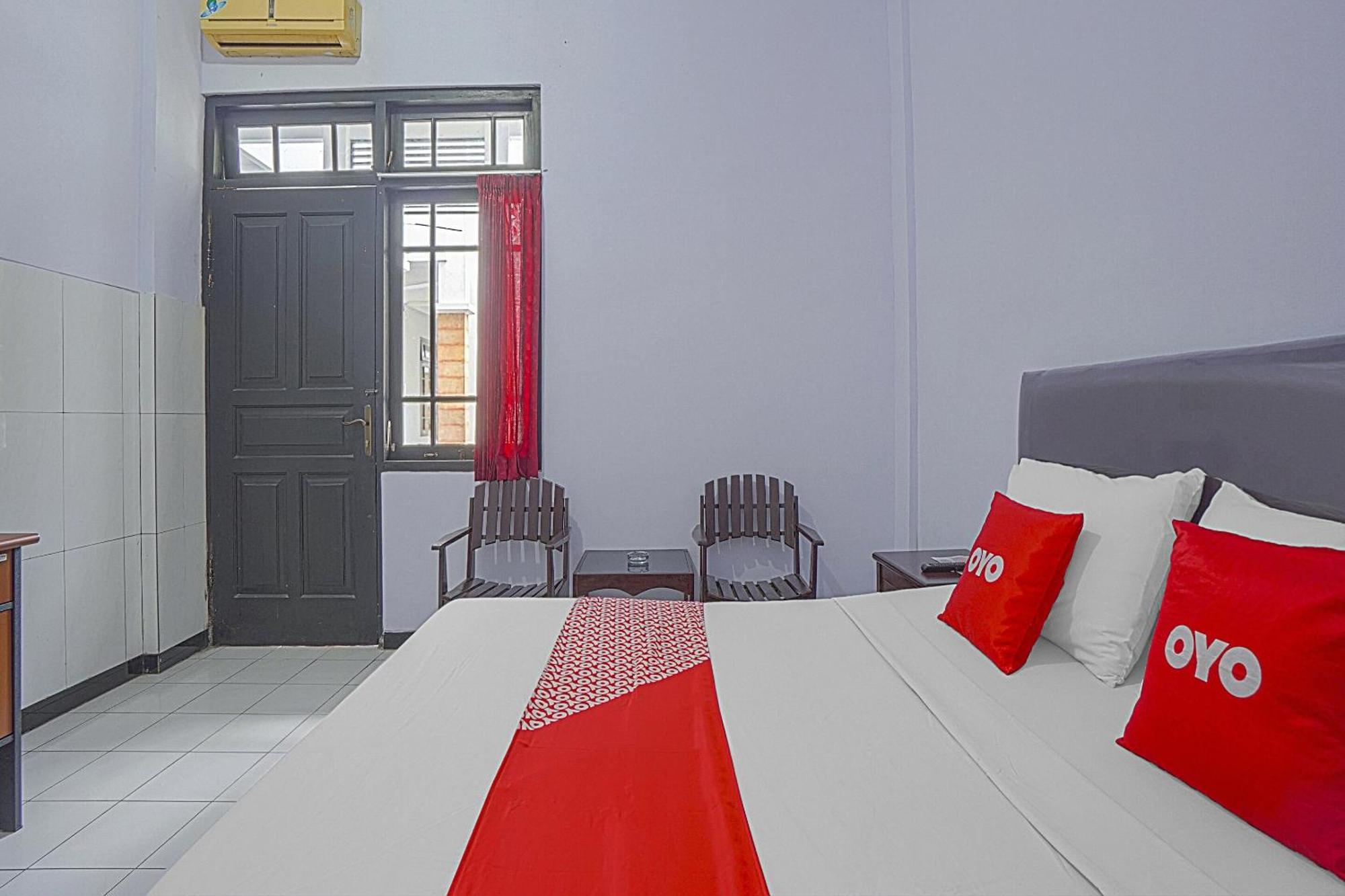Oyo Life 90589 Palem Garden Hotel Tulungagung Eksteriør bilde