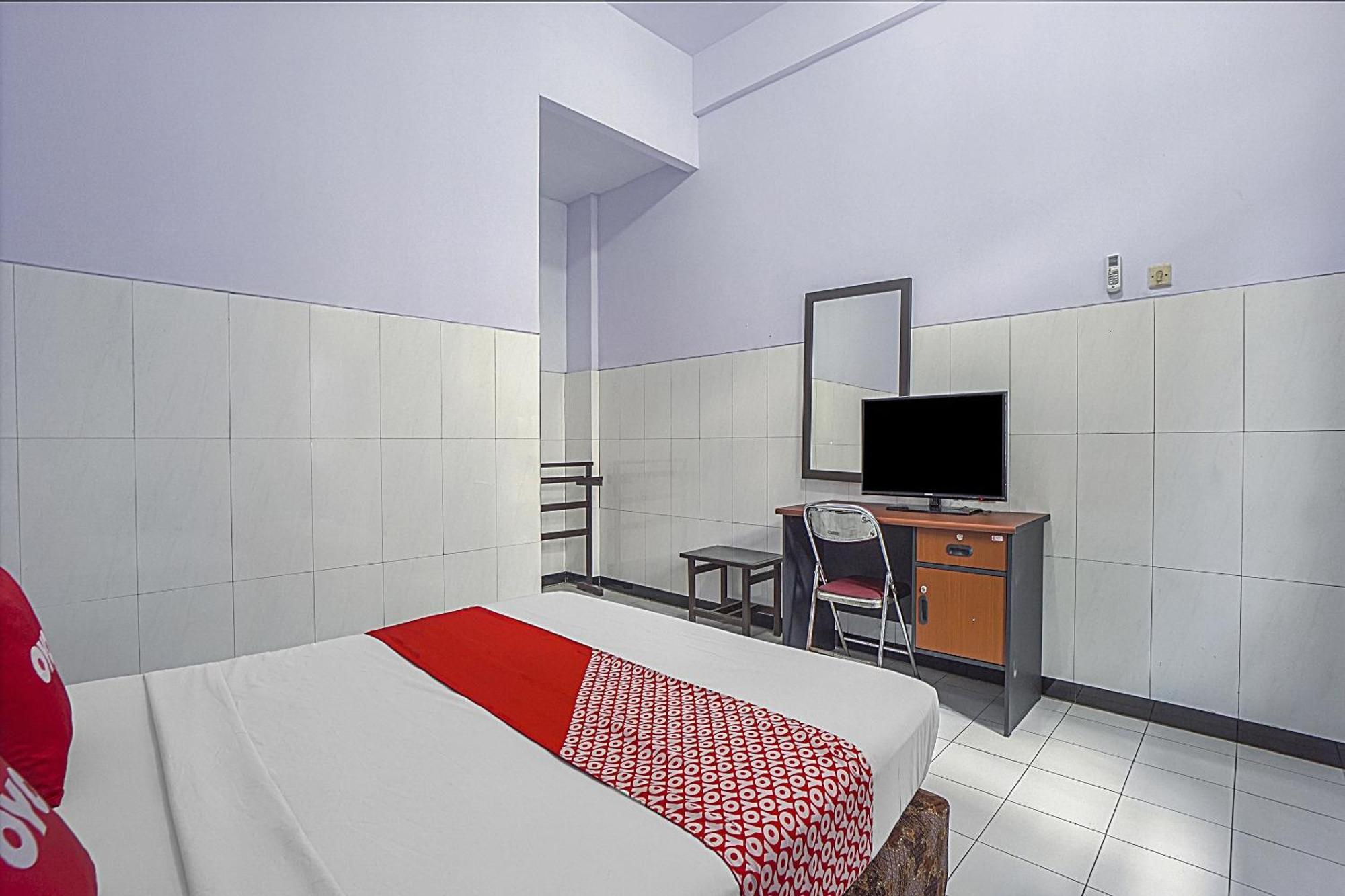 Oyo Life 90589 Palem Garden Hotel Tulungagung Eksteriør bilde