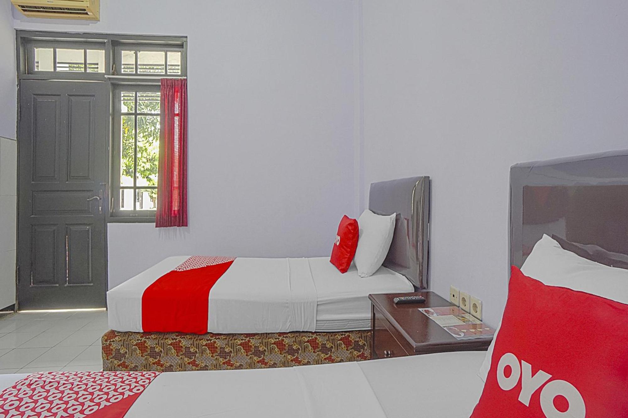 Oyo Life 90589 Palem Garden Hotel Tulungagung Eksteriør bilde